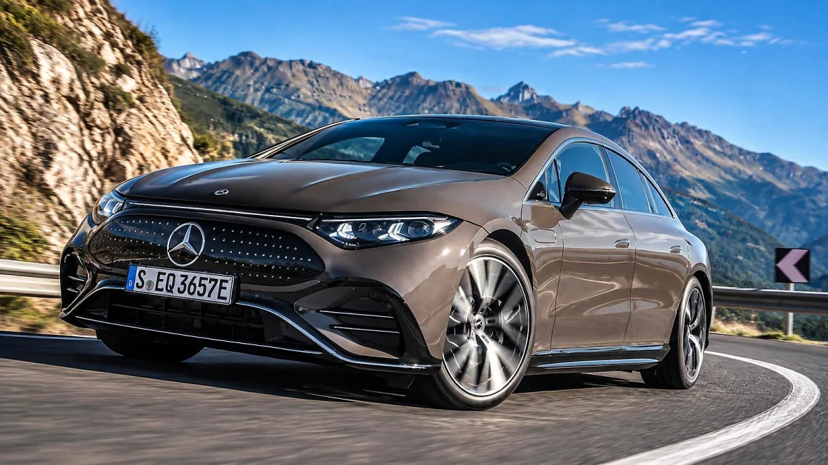 Mercedes-Benz EQS: direção por fio chega como opcional de €2.975