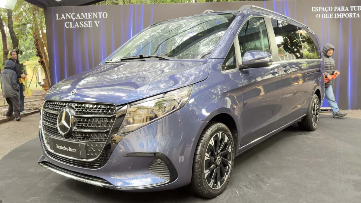 Mercedes‑Benz Classe V chega por R$ 729.900 com cabine de luxo