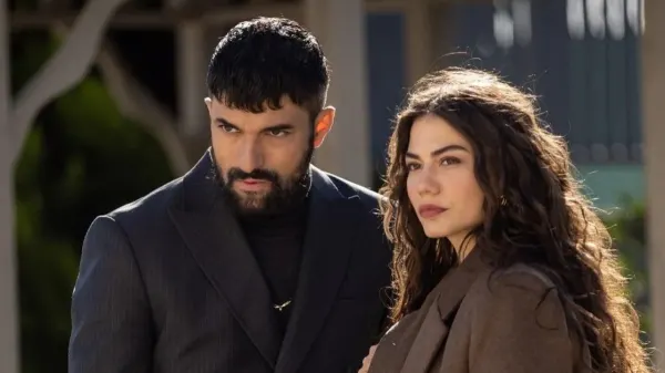 Meu Nome é Farah: beijo de Farah e Tahir acontece no episódio 33
