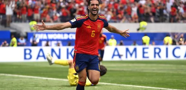 Mikel Merino decide e vira herói na vitória da Espanha