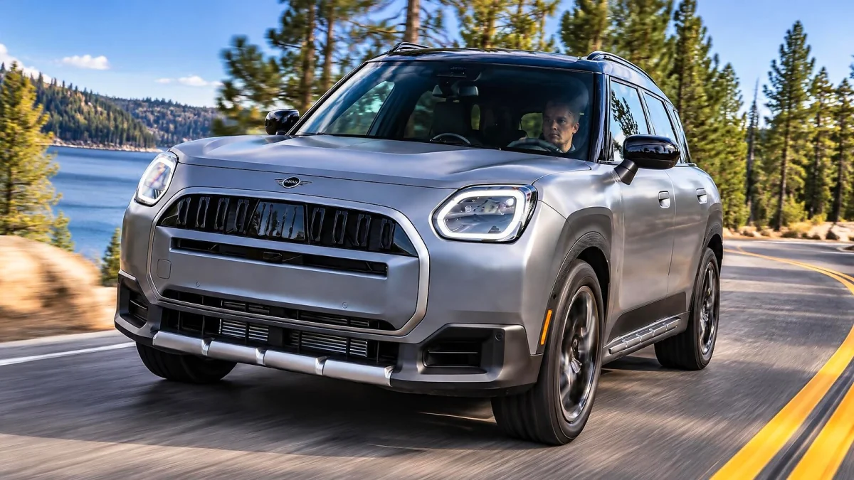 MINI Countryman Untamed: teto suporta 300 kg para aventuras