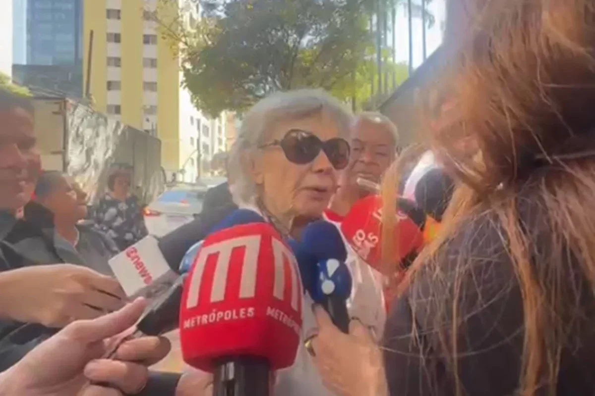 Miriam Mehler chama Laura Cardoso de "enorme atriz" no velório