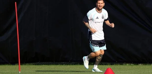 Montiel é sinal de mudança em treino da Argentina contra a Espanha