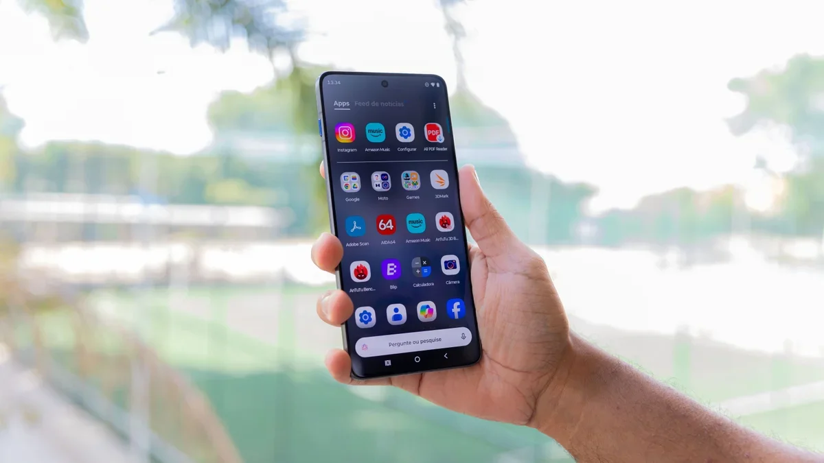 Motorola: Edge 70 Neo e Edge 70 Plus aparecem em lista do Android 17