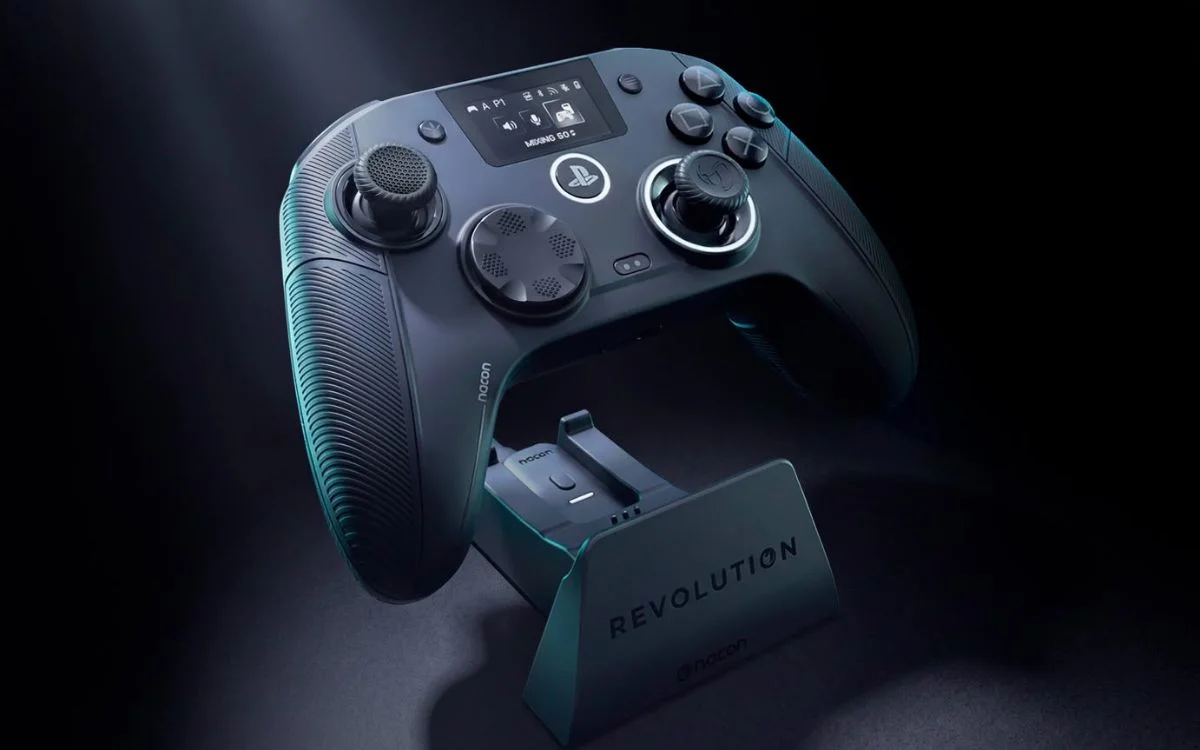 Nacon Revolution 5 Unlimited: controle para PS5 com tela e TMR