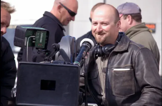 Neil Marshall escreve The Spiral Down: Charlotte Kirk será a sequestrada que não é vítima
