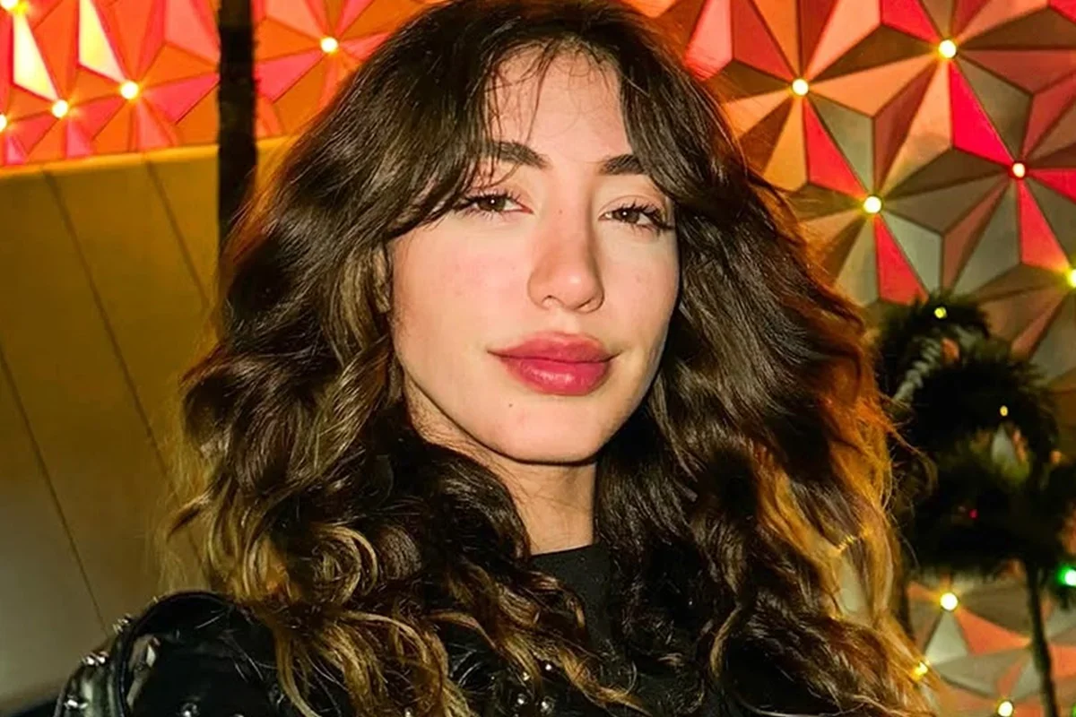 Nicole Louise: pai diz estar 7 meses bloqueado e caso gera polêmica