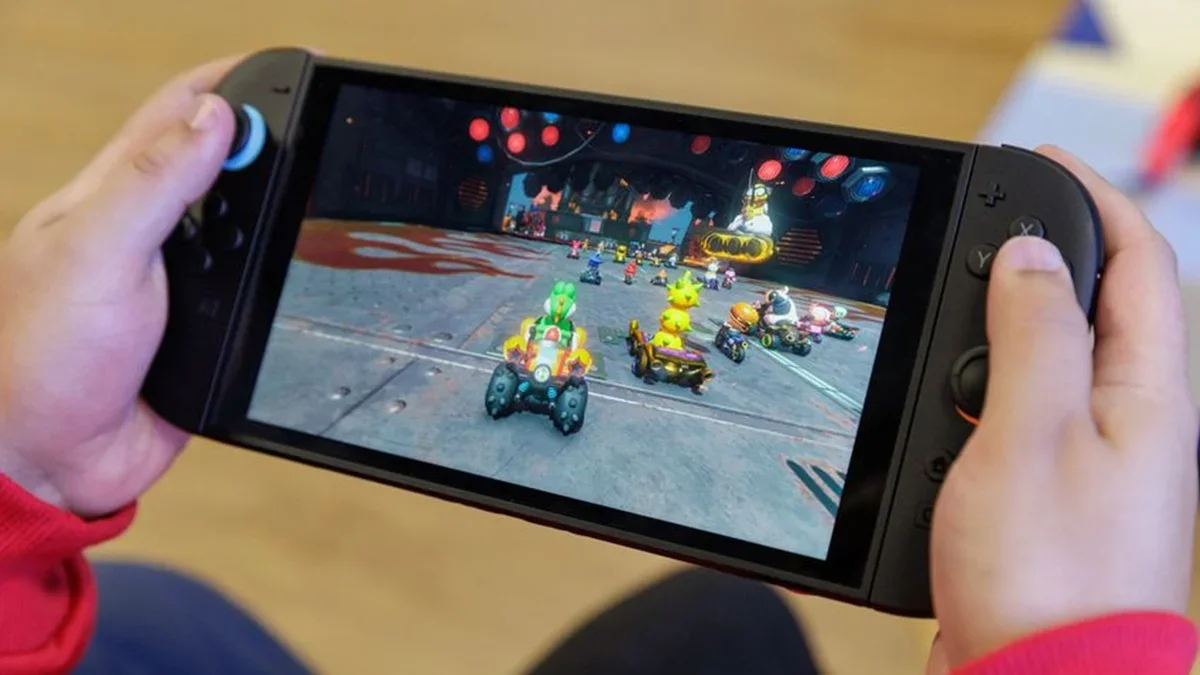 Nintendo Switch 2: YouTube roda em console desbloqueado