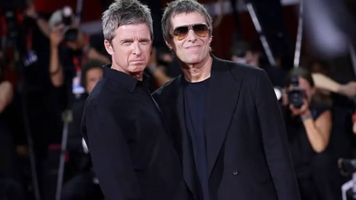 Oasis recebe ovação de 8 minutos em Veneza