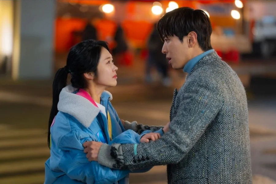Oh! My Guard: Oh Hae Ra chora e Uhm Tae Bong grita "Reaja, Cha Hong Doo"