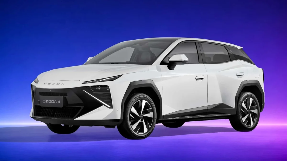 Omoda 4 estreia na Europa com híbrido de 224 cv