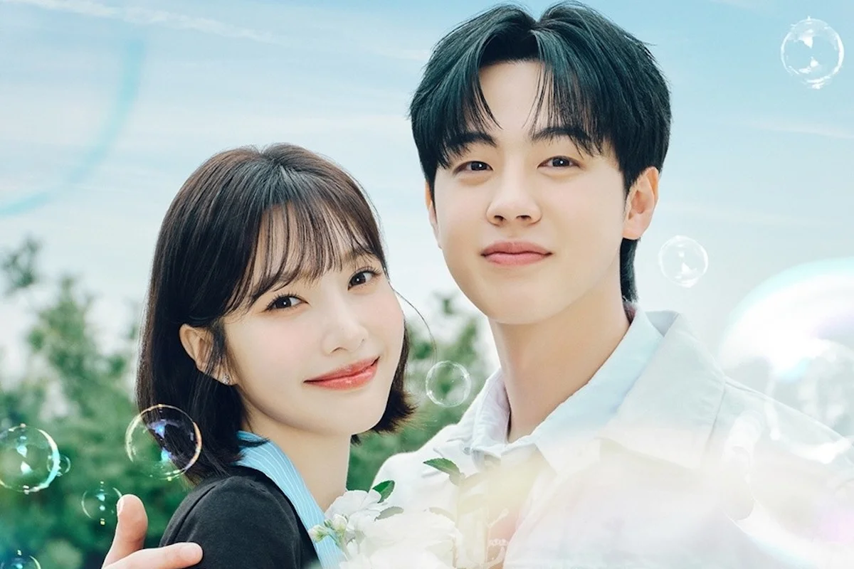 One of a Kind Romance: pôster revela Joy e Kim Hyun Jin com buquê