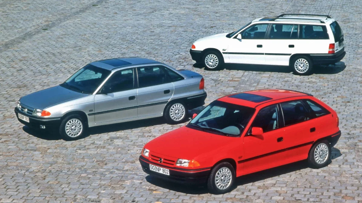 Opel Astra F: hatch que vendeu 4,13 milhões e virou o Astra 'Belga'