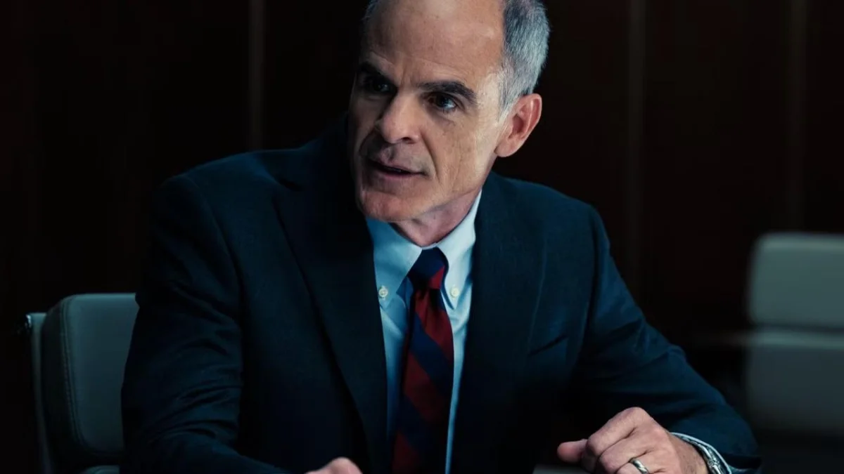Operação Lioness: Michael Kelly topa crossover com série de Taylor Sheridan