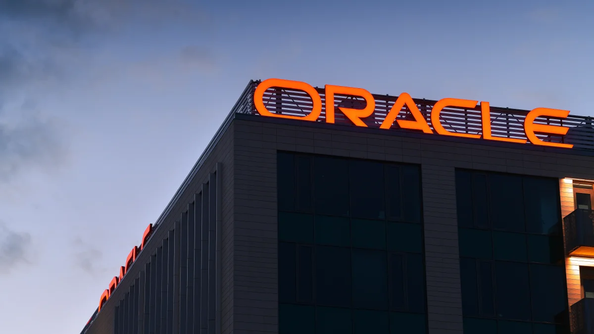 Oracle amplia provisão e prevê alta de 33% em reestruturação