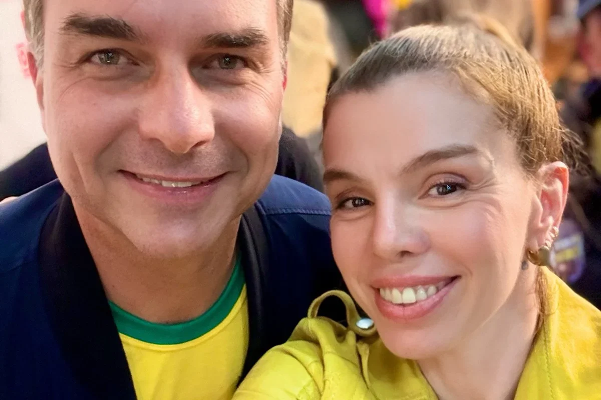 Penélope Nova: foto com Flávio Bolsonaro choca fãs da MTV