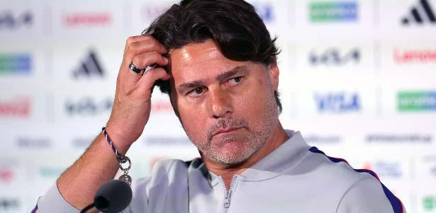 Pochettino critica pausas de hidratação e exige vitória