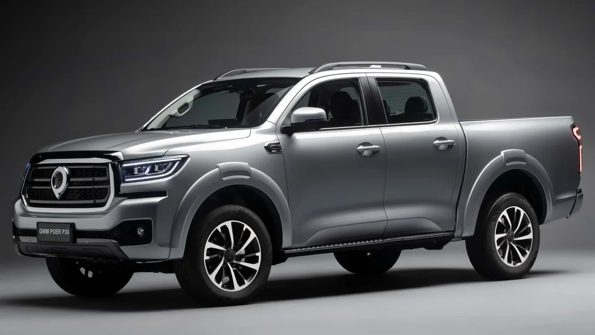 Poer: picape supera Shark e segue com motor diesel