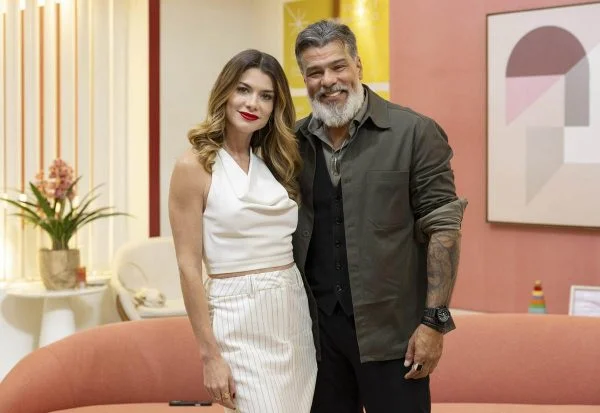 Por Você: Pérola expõe plano de Vanessa para assumir hospital