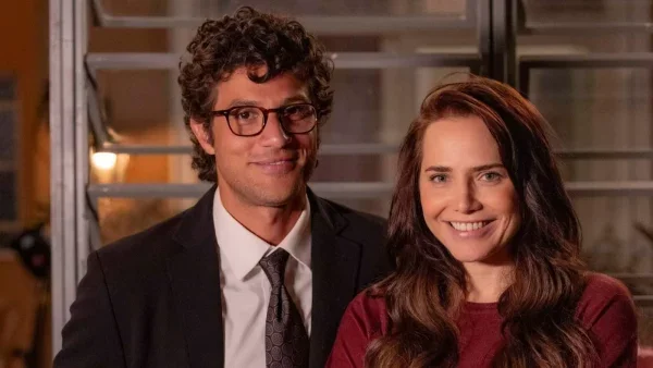 Quem Ama Cuida: Zeni compartilha informações sobre Adriana e Pedro