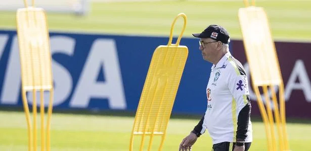 Raphinha fora: Ancelotti encara escolhas que podem definir o mata‑mata