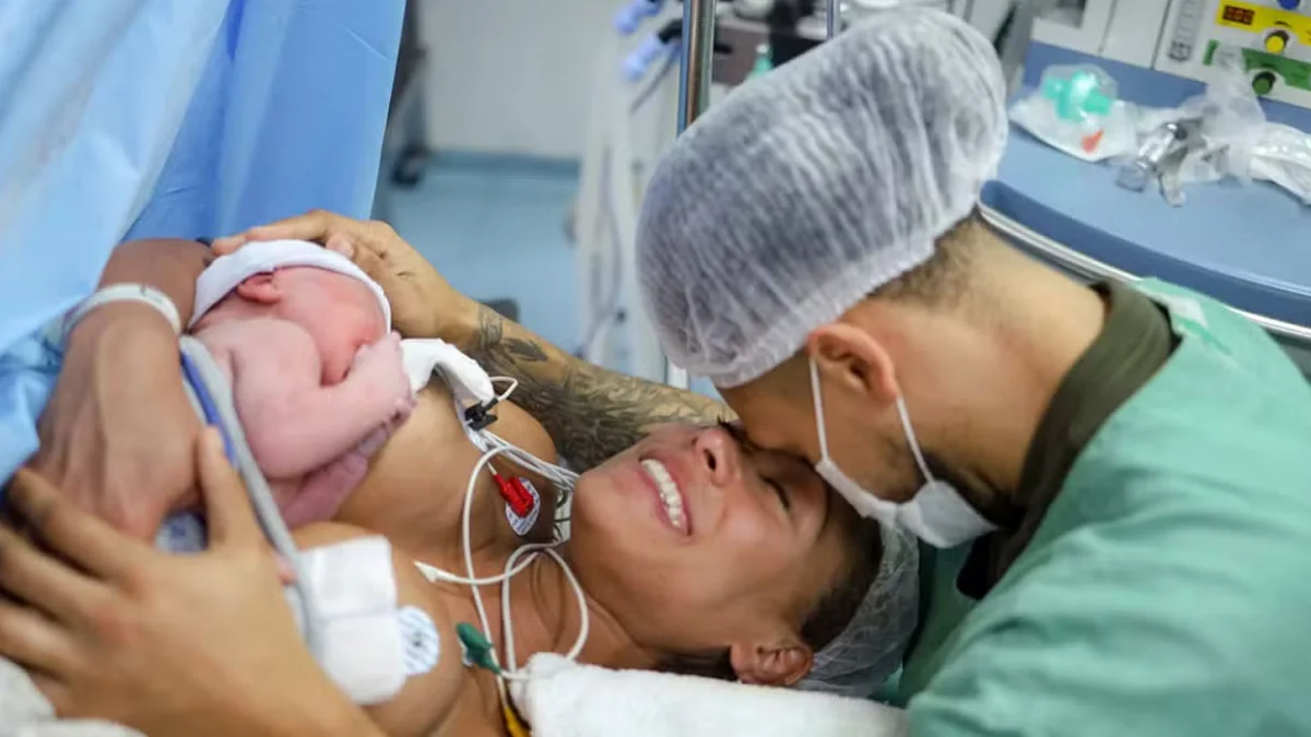 Renan Justino e Ágata Moura: primeiro filho Sani nasce