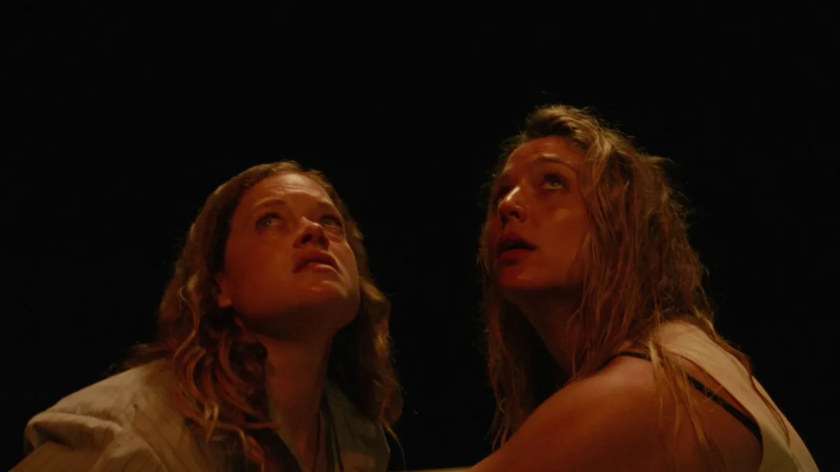 River: slasher com Jane Levy e Jessica Rothe tem vilão 'aterrorizante'