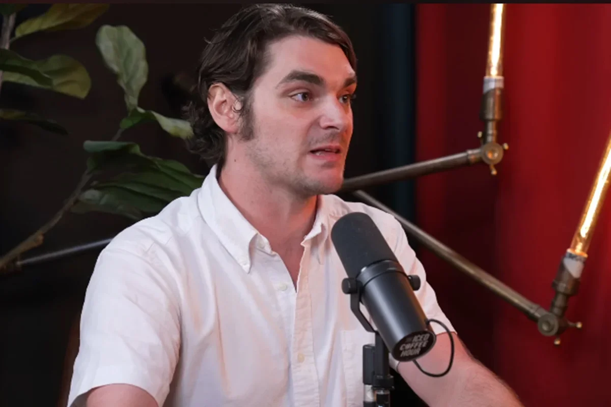 RJ Mitte: perdeu ganhos de Breaking Bad por golpe da empresária