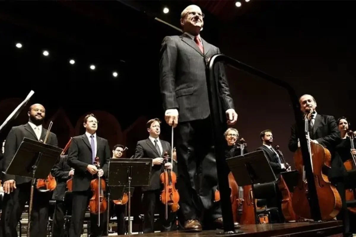 Roberto Tibiriçá morre e terá velório no Theatro Municipal