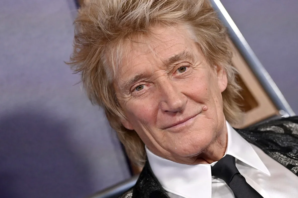 Rod Stewart anuncia última turnê de rock aos 81 anos