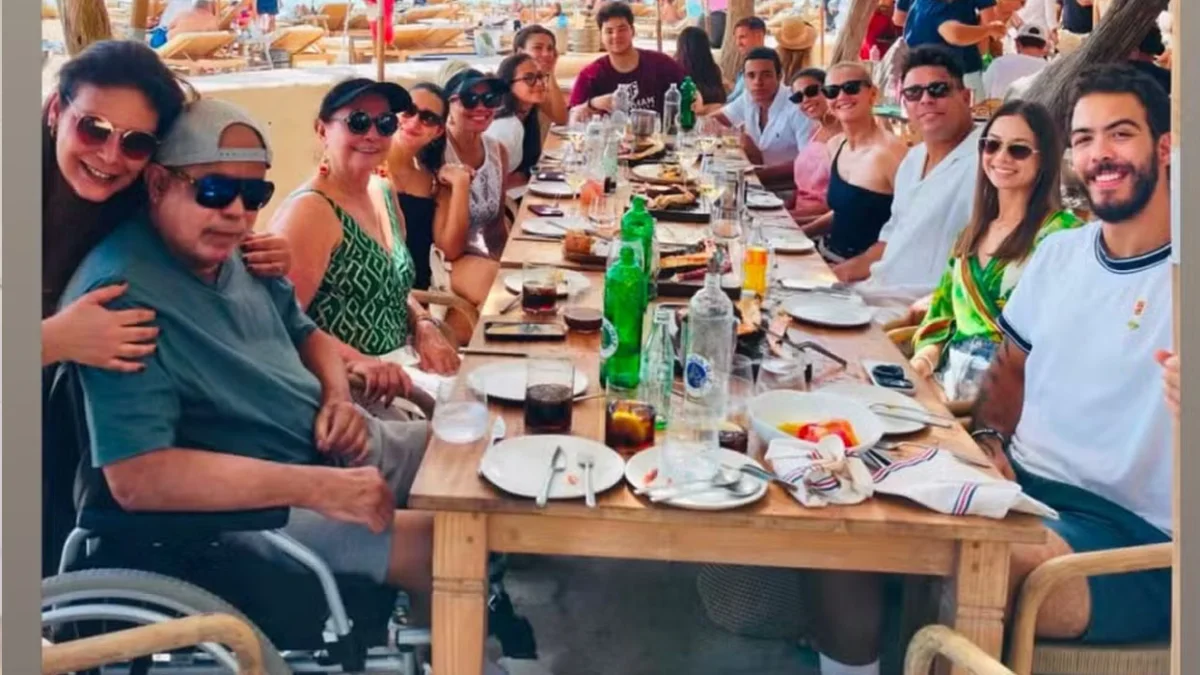 Ronaldo Fenômeno reúne família quase completa em Ibiza