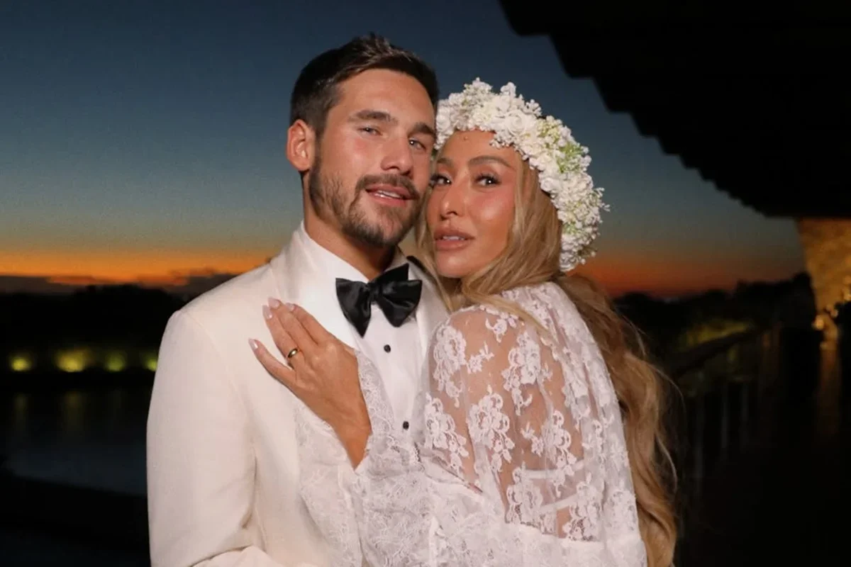 Sabrina Sato anuncia gravidez com Nicolas Prattes em vídeo