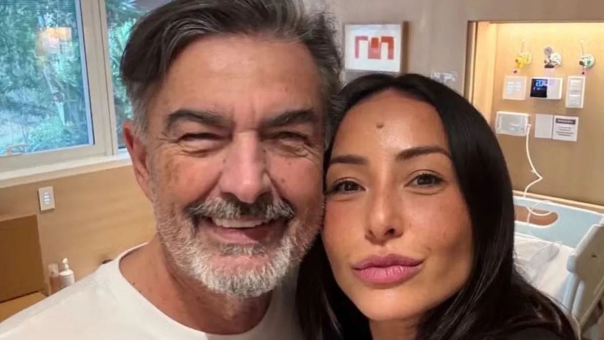Sabrina Sato: pai toca sino ao concluir tratamento contra câncer