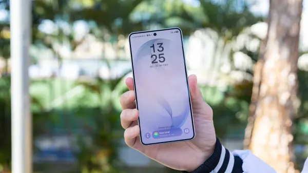 Samsung Galaxy S27: produção mira 47–48 milhões de painéis