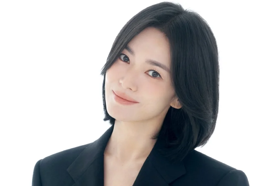 Song Hye Kyo assina contrato exclusivo com STAND