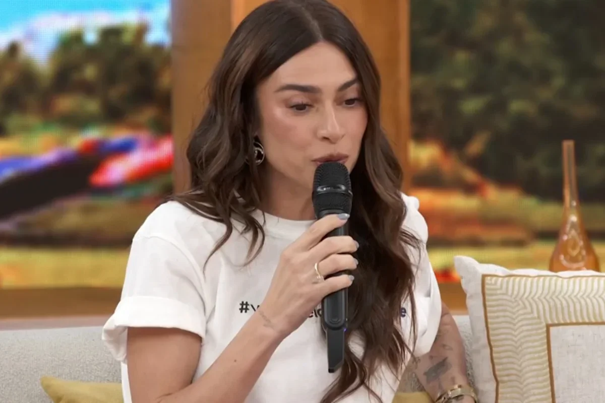 Thaila Ayala relata trauma após cirurgia da filha Tereza