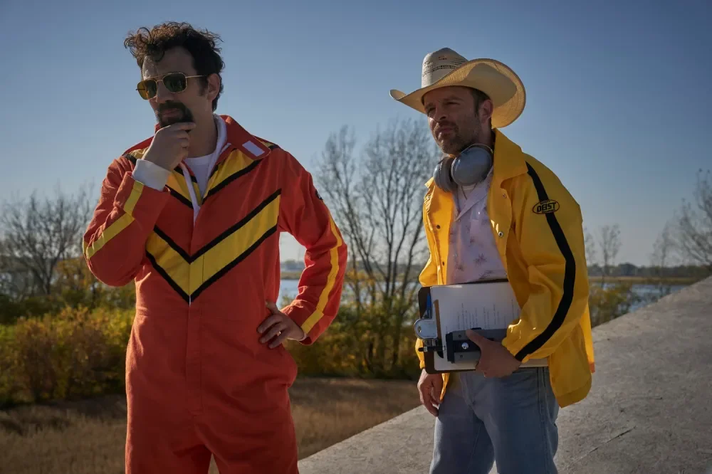 The Stunt Driver: Jay Baruchel vive Ken Carter e mira salto de 1 milha