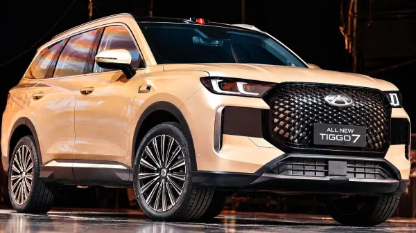 Tiggo 7: nova geração com 4,60 m mira no Brasil