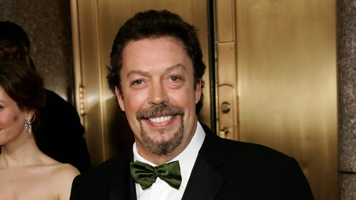 Tim Curry: causa da morte é doença arterial coronária