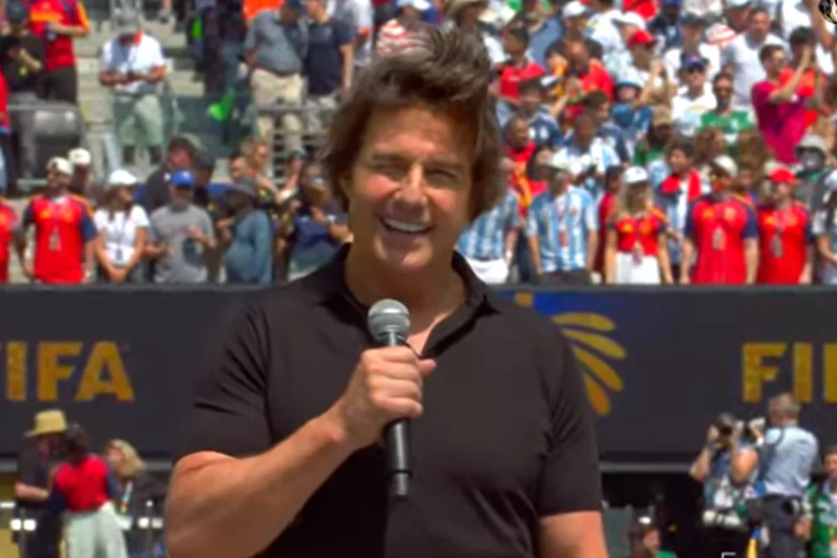 Tom Cruise emociona ao discursar na final Argentina x Espanha