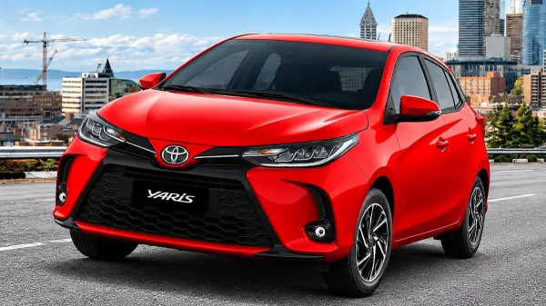 Toyota Yaris: unidades 0 km voltam a aparecer por menos de R$ 100 mil