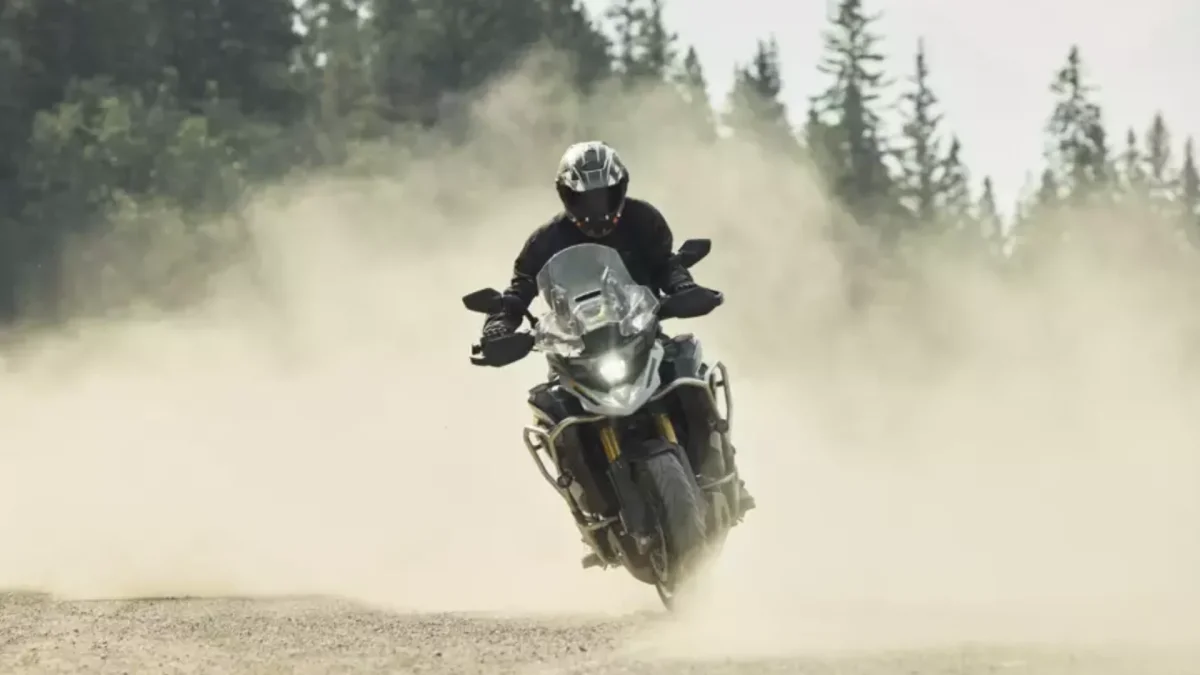 Triumph Tiger 1200: motor de 1.160 cm³ sobe para 158 cv