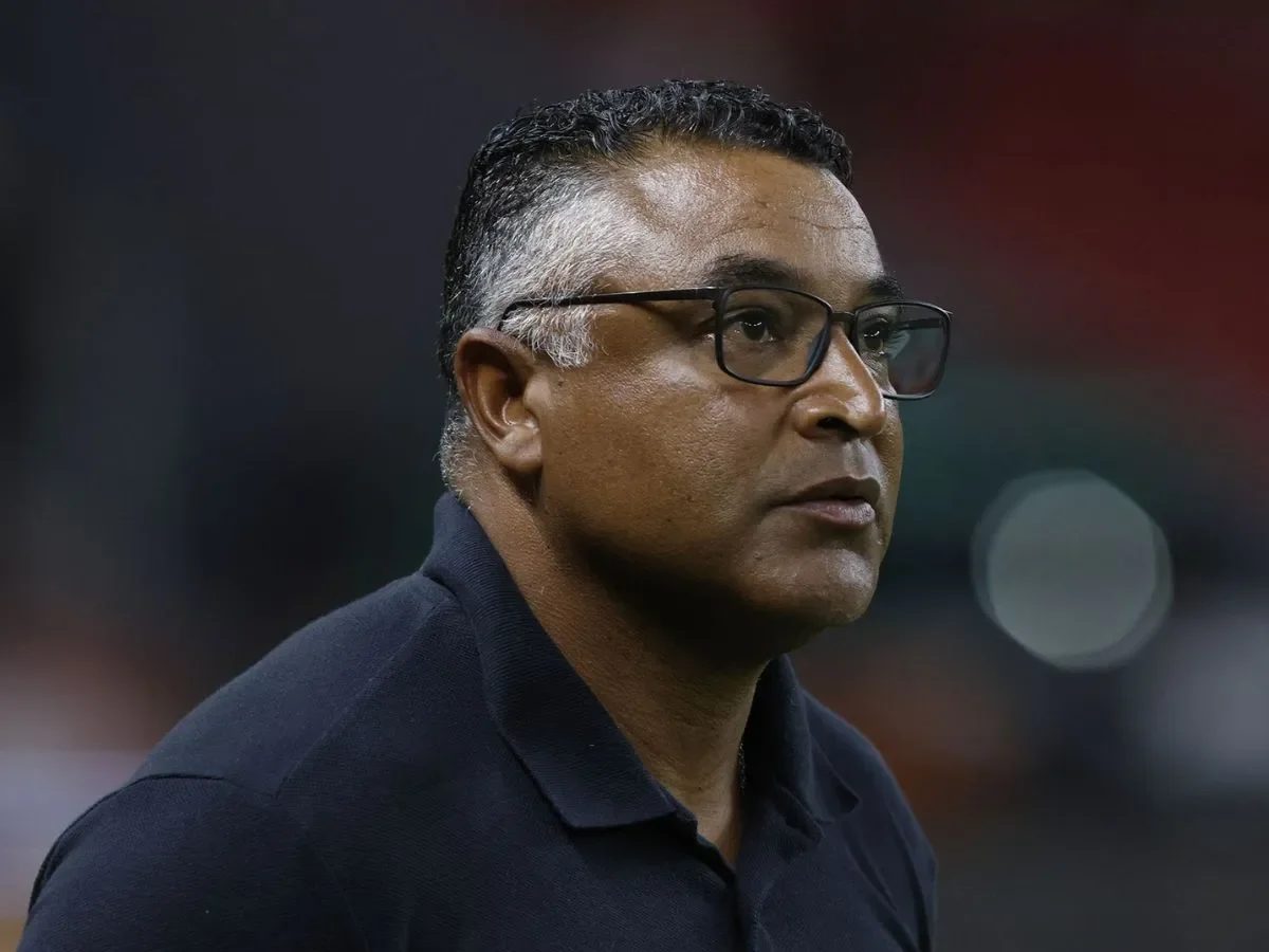 Vasco considera Gallardo, Crespo e mantém Roger Machado