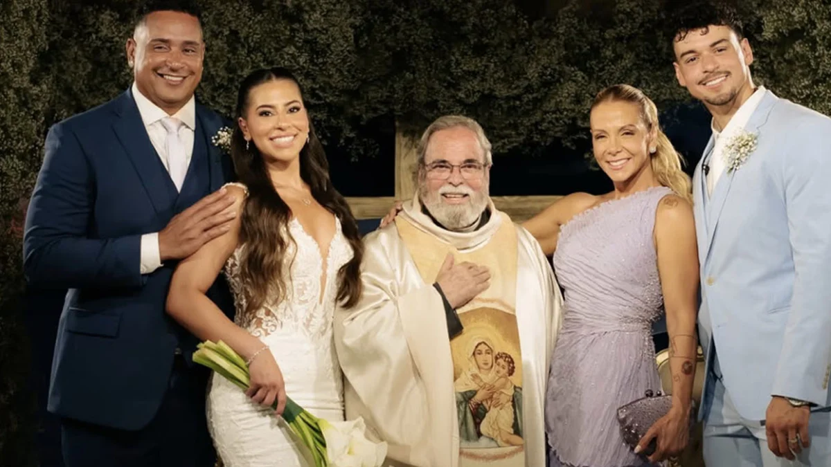 Victor Alexandre se casa com Jarline Batista em ilha particular na Bahia