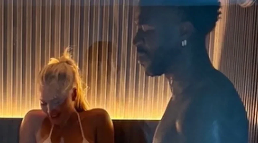 Vini Jr. publica foto na sauna da mansão com Virginia Fonseca