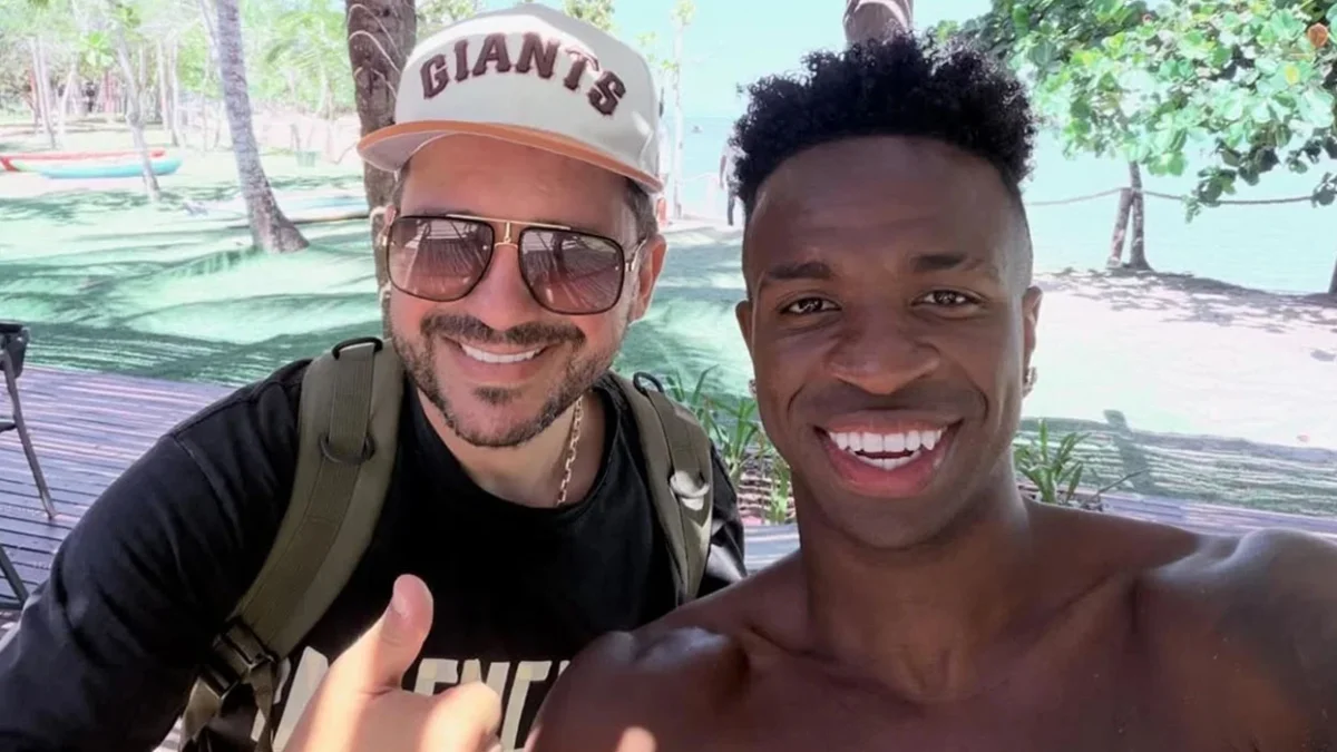 Vini Jr. recebe convite público para 'ser feliz no Verdão'