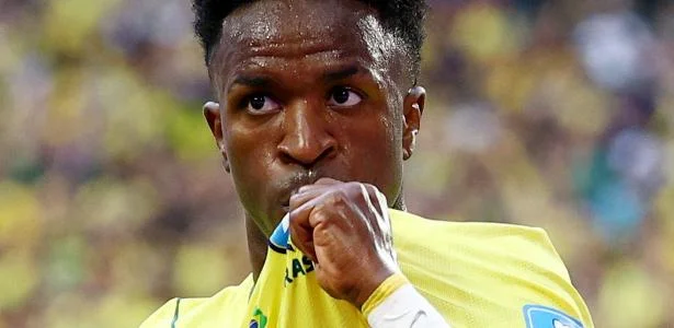 Vini Jr sobe ao 4º lugar no ranking de atacantes da Copa