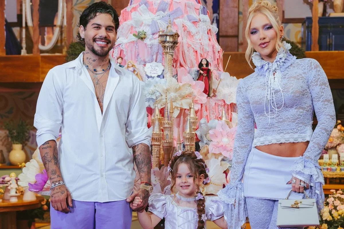 Virginia Fonseca: foto com Zé Felipe na festa de Maria Flor reacende rumores