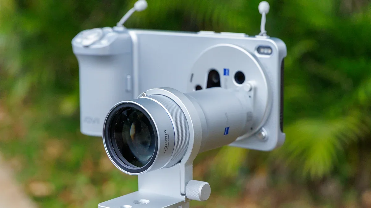Vivo X500 Pro Max: teleobjetiva de 200 MP é o diferencial