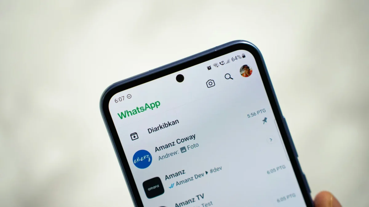 WhatsApp exige atualização do sistema e trava logins